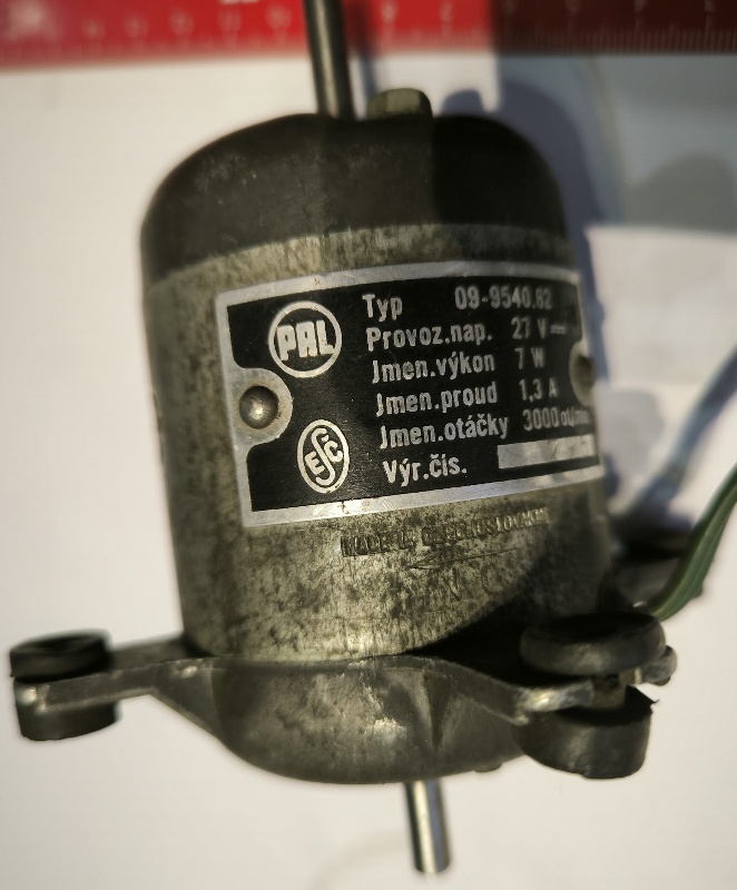 motorek PAL 09-9540.62  27Vss 7W 1,3A 3000ot/min, otestován .. použitý/used   .. cena na dotaz / price on request