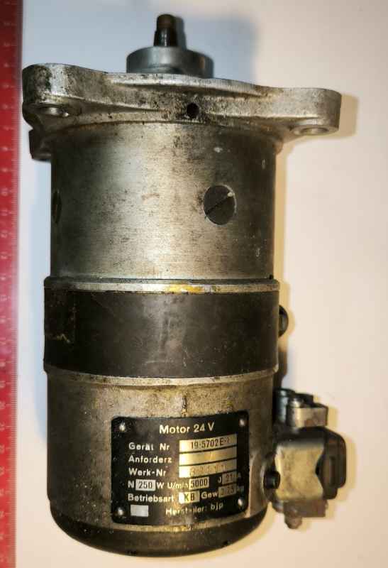 19-5702E-1 - motor 24V 250W  .. použitý / used .. cena na dotaz / price on request