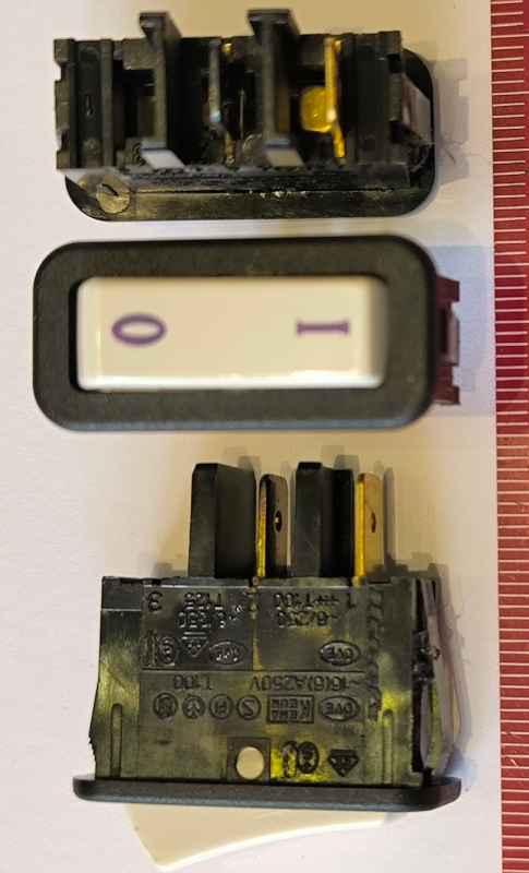 spínač 1Wi36 3565/2 16A250V  .. balení 19ks za 120Kč