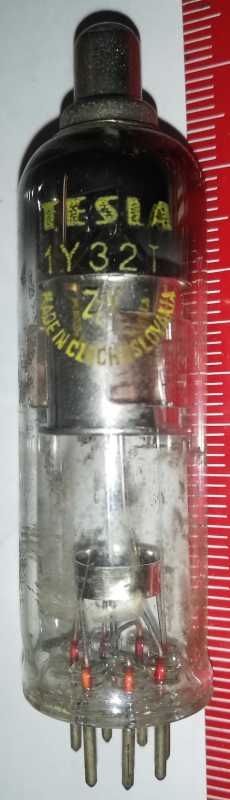 Elektronka 1Y32T TESLA