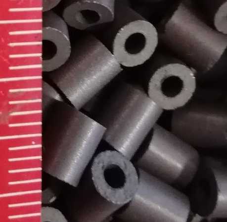 feritová trubička H18 5,2/2x6,3 .. balení 25ks za 70Kč