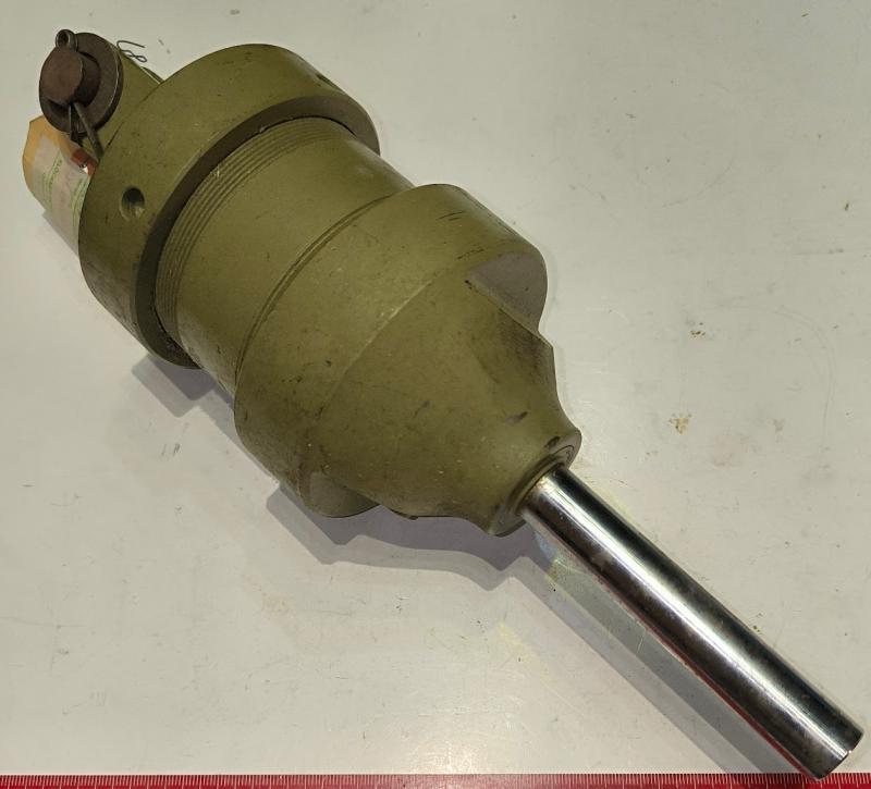 zylinder 2092.934.03 ,  starší, netestován   .. cena na dotaz / price on request