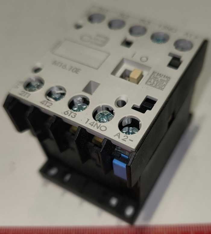 300-M16 M16.10E - stykač 24Vdc C3 CONTROLS ..  cena na dotaz / price on request