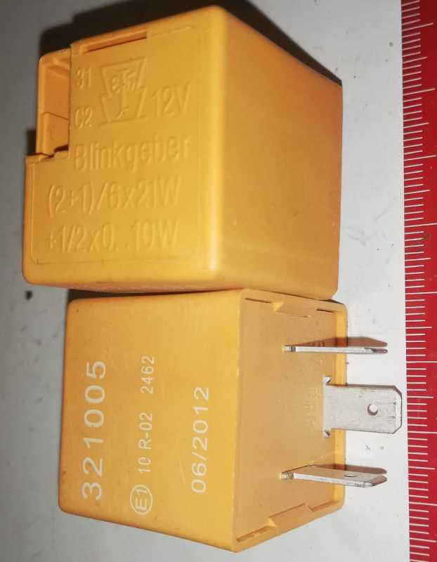 321005 - 12V Blinkgeber  (2+1)/6x21W+ 1/2x0 .. 10W