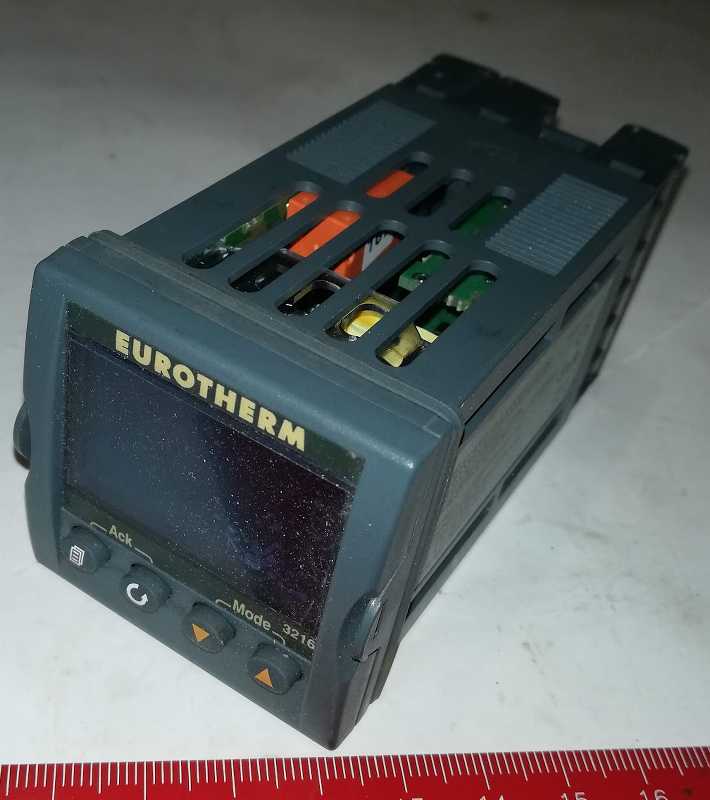 Eurotherm 3216 Temperature Controller  .. použitý / used