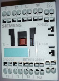 3RT1015-2BB41 - Stykač s 3NO kontakty 7 A napětí ve vinutí 24 V DC  .. cena na dotaz / price on request