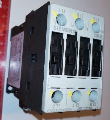 není skladem - SIRIUS 3RT1026-1B..4 - stykač - SIEMENS 24Vdc, demontáže