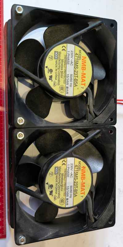 blok 2x ventilátor 4715MS-23T-B5A 230V 15/14W 50/60Hz 120x120x35mm, použité, otestované