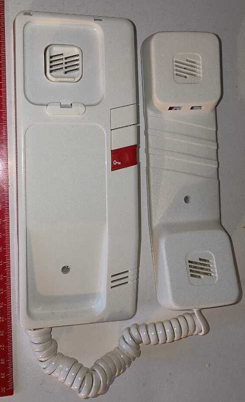 TESLA STROPKOV Telefon 4FP11051 domácí bílý