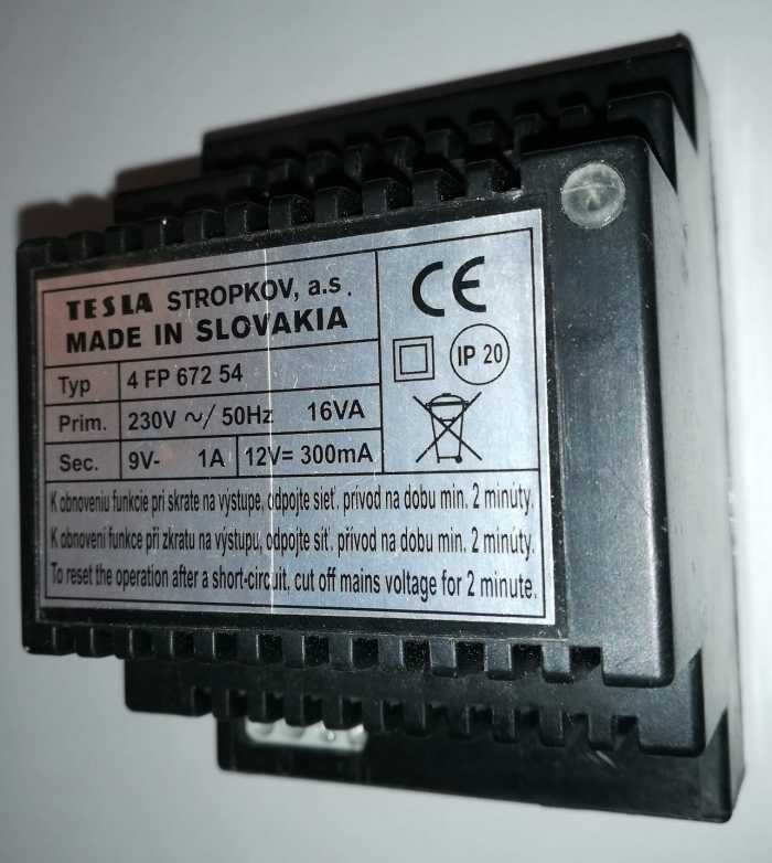 4FP67254 - síťový napáječ TESLA Stropkov 230V