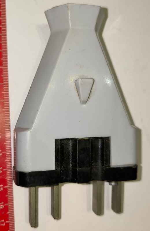 Vidlice plochá 380V/16A 5832-20  .. cena na dotaz / price on request