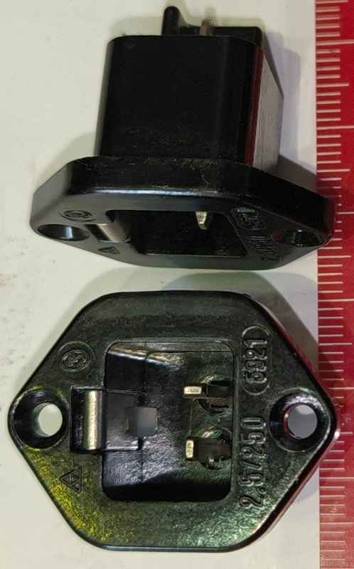 vidlice 5921 přístr panelová pro vidlici 5923,  kontakty - 1xvertik 1x horizont