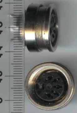 6AF28218 - kruhová pevná zásuvka s upevněním na závit