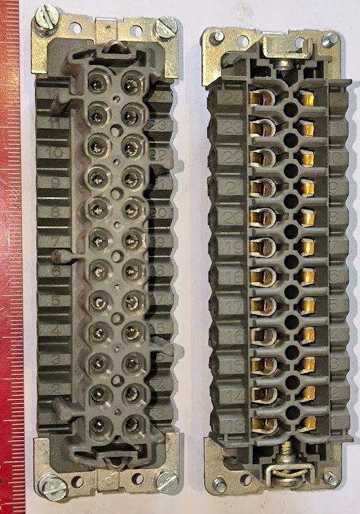 WIELAND 70.300.2440.0 Zásuvkový konektorový díl, 24 pólů, 703002440  .. použitý / used