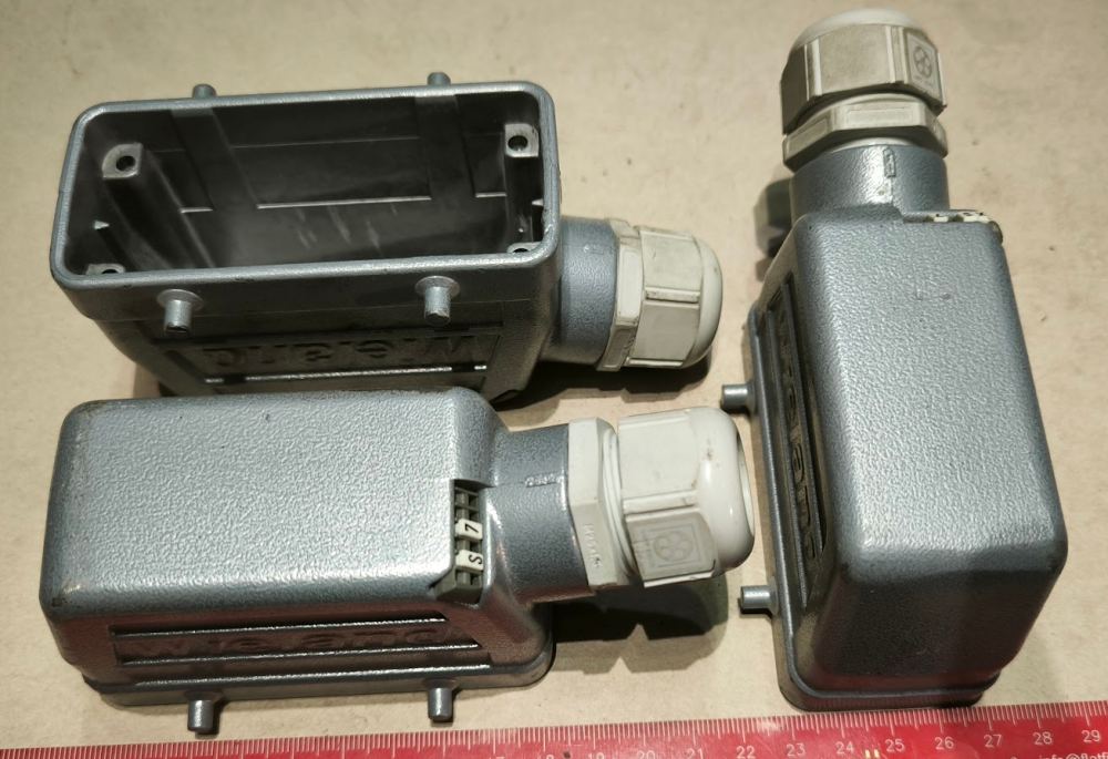 CONNECTOR HOUSING 90X40MM CABLE ENTRY 9MM 703501628 WIELAND .. použitý / used .. provedení dle foto (001)