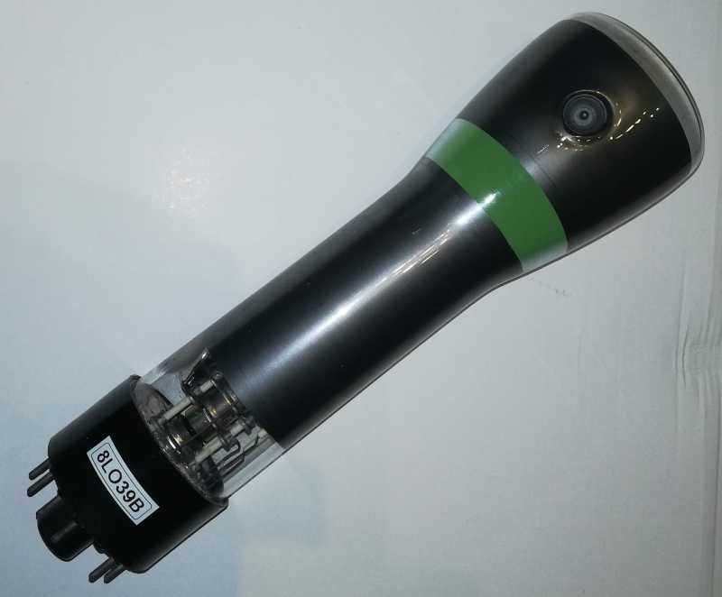 8LO39B  osciloskopická obrazovka .. cena na dotaz / price on request