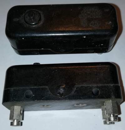 mikrospínač 96901 (XI nebo X - plastový čudlík )