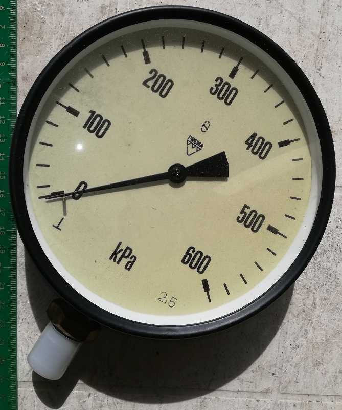 Manometr  ČSN257210, A160, do 600kPa, nový