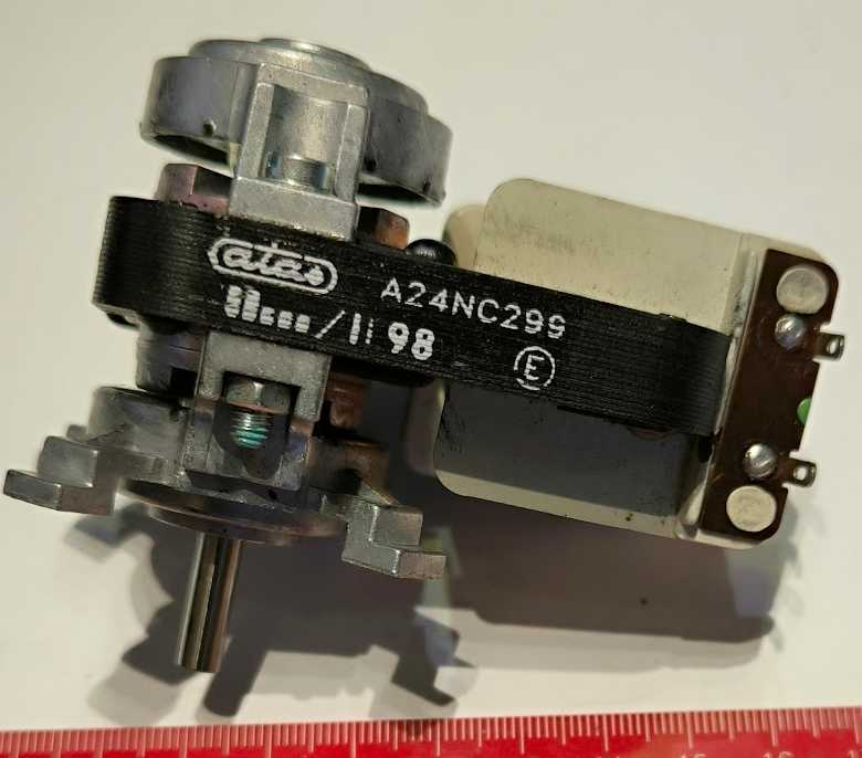 motorek A24NC299, ATAS, nepoužitý .. cena na dotaz / price on request