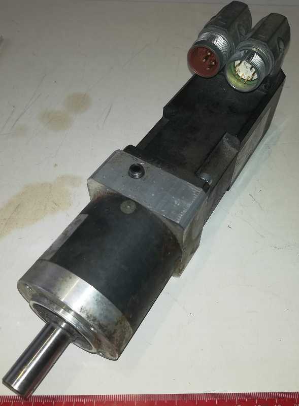 motor ACM2n0030-4/0-3-GW + převodovka (typ neznámý)  .. použitý / used