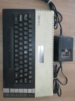 ATARI 800XL, starší  .. cena na dotaz / price on request