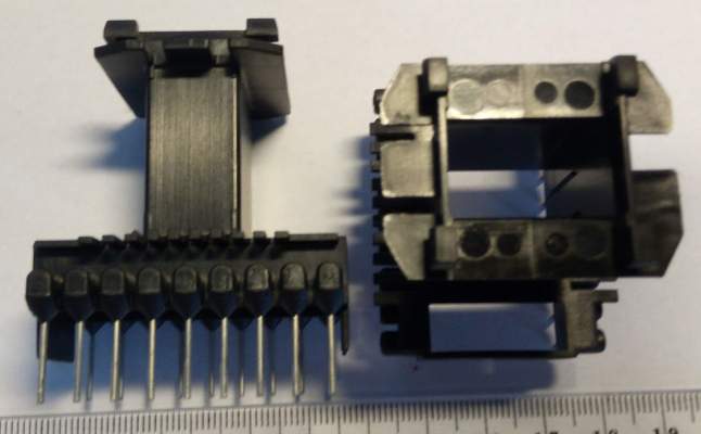 není skladem - B66243-A1018-T1 - BOBBIN COIL FORMER E 42X21X20 - plastová kostřička na ferit