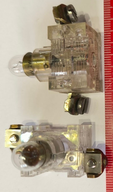 objímka T6 BA9s 24V 2W včetně žárovky