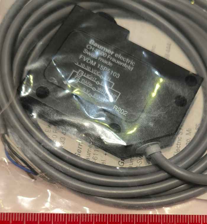 FVDM 15P5103 - Baumer electric 234520 - Fibre optics sensor.. cena na dotaz / price on request