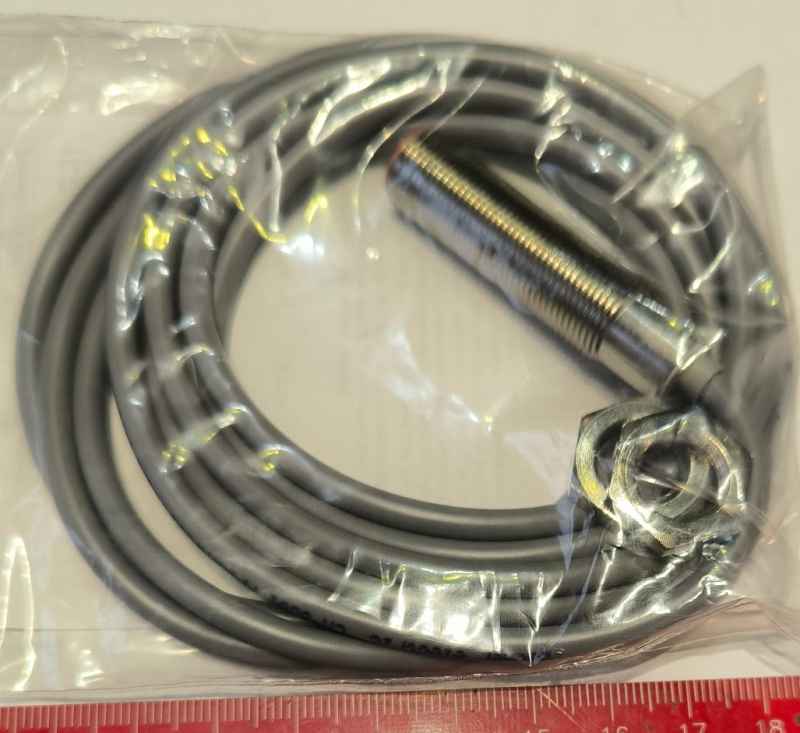 IFR 12.26.15/L - Baumer electric 259195 - Inductive proximity switch.. cena na dotaz / price on request