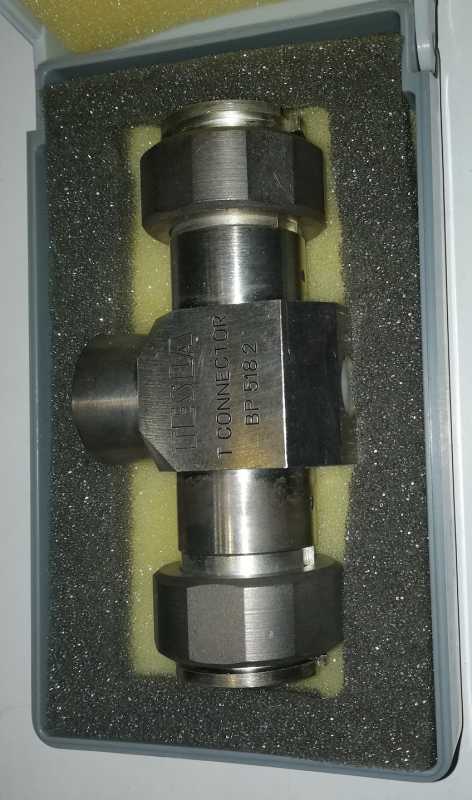 TESLA T connector BP5182 v krabičce  .. cena na dotaz / price on request