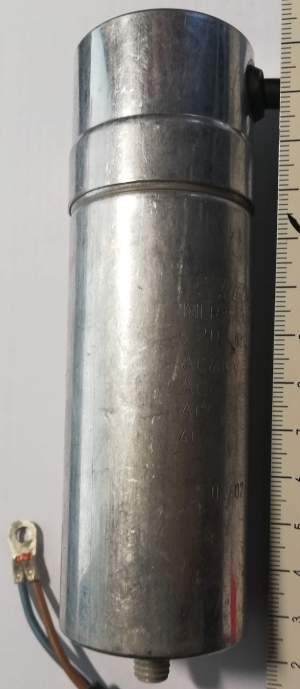 C 20uF 400V BREVETTI-423710 411612-440707 MLR25L40 200 40103/C