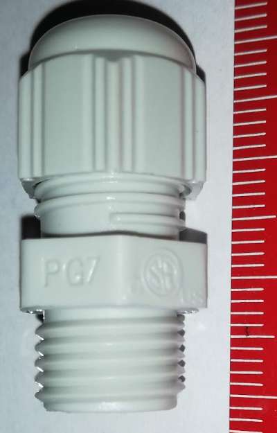 BS-11 LG VÝVODKA PG 7 SVĚTLE ŠEDÁ   .. balení 33ks za 100Kč