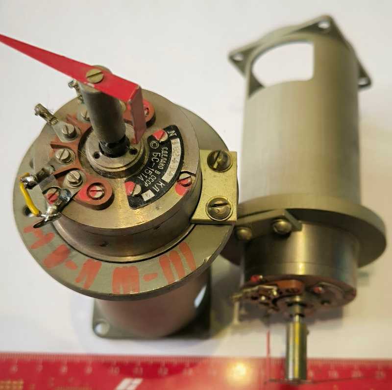 selsyn BS-151A - БС-151А , starší, nutno otestovat  .. cena na dotaz / price on request