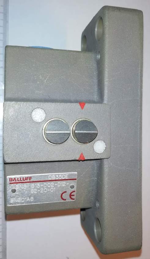 BNS813-D02-D12-62-20-01 .. BNS01A8 ..  .. cena na dotaz / price on request