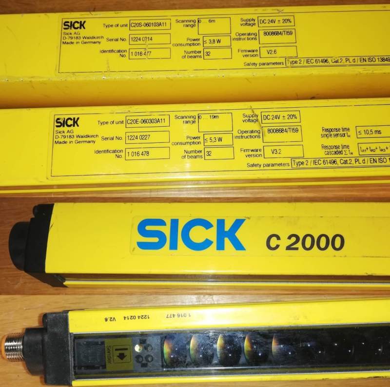 C20S-060103A11 + C20E-060303A11 - Safety light curtains