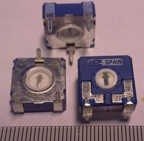 R trimr 25k ležatý, CA14V12,5     .. balení 100ks za 100Kč