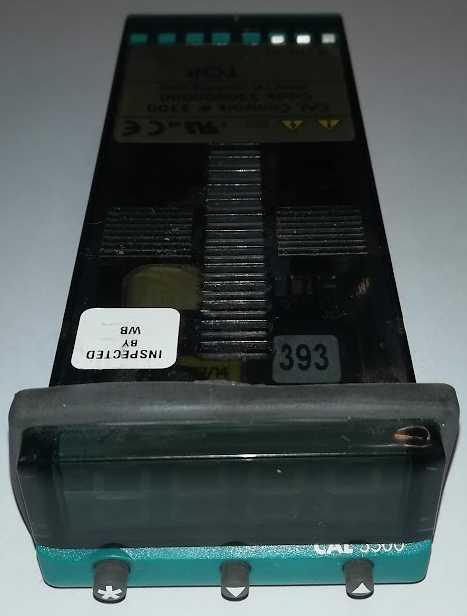 CAL3300 - PID Kontrolér, Model 3300, 48 x 24 mm, SSR, 2A Reléové Výstupy - starší, z demontáže, na náhradní díly
