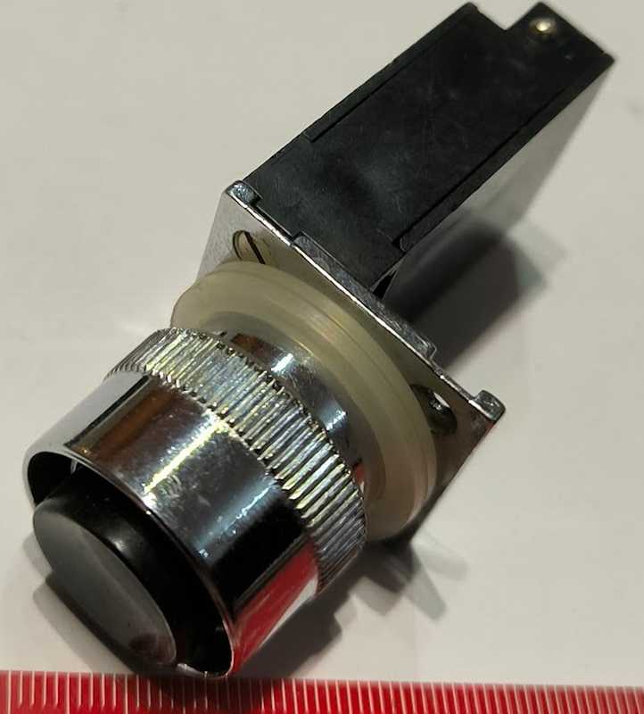 tlačítko CEMA (003) - černé