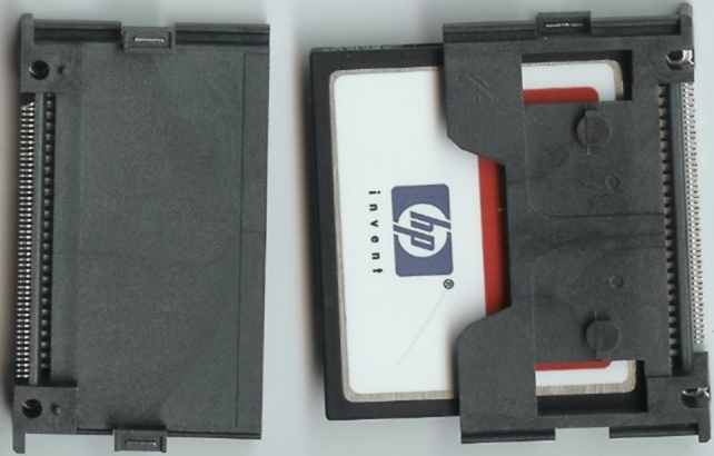 Konektor pro kartu CompactFlash SMD