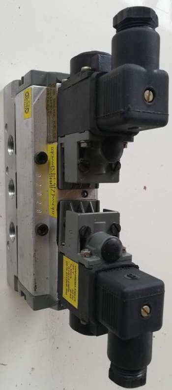 šoupátko 24V 50Hz  .. cena na dotaz / price on request