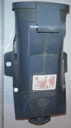 zásuvka CZ1643 - 380V 16A 50Hz - 4-kolík