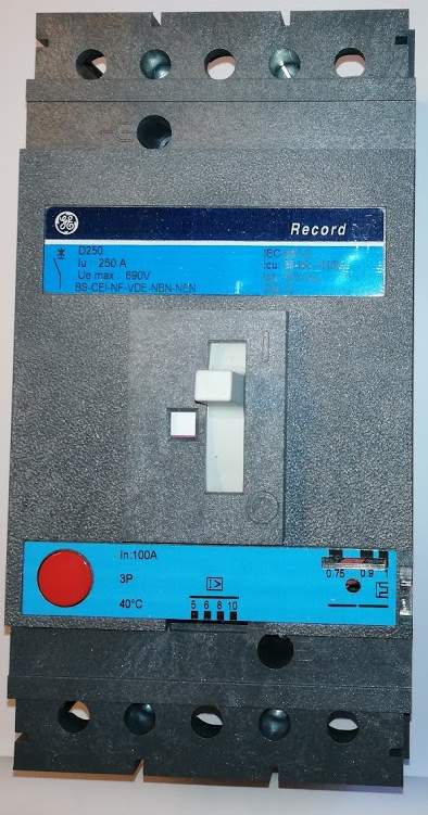 circuit breaker General Electric 100A 35ka Triple Pole  D/714134-000 D250 Record