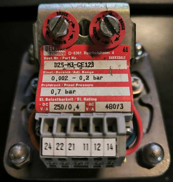 tlakový spínač D2S-M3-GE123 DELAVAL 0,002-0,2 bar .. použitý / used   .. cena na dotaz / price on request