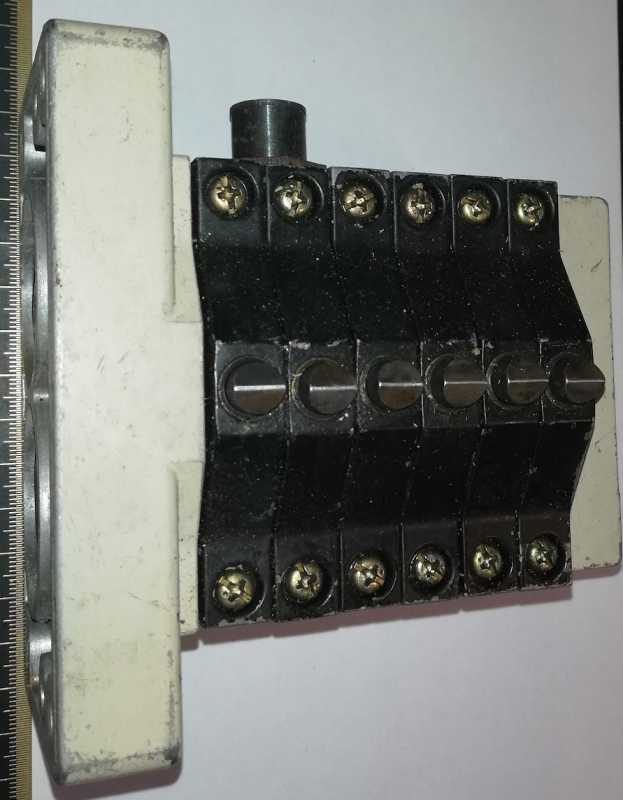 D4MB-641G -OMRON - Multiple Limit Switch 6-pins 250V, 10A .. použitý / used  .. cena na dotaz / price on request