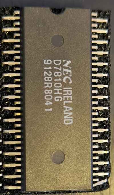NEC D7810HG - 16 Bit Microcontroller 64 pin .. cena na dotaz / price on request