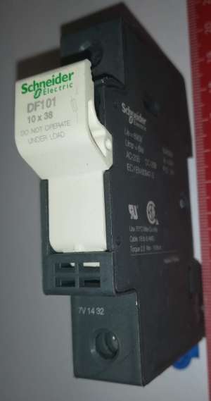 držák pojistek DF101 na DIN, 32A 10x38