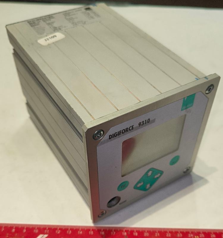 BUSTER DIGIFORCE 9310-V0000 -  Operator panel  .. použitý / used  .. cena na dotaz / price on request