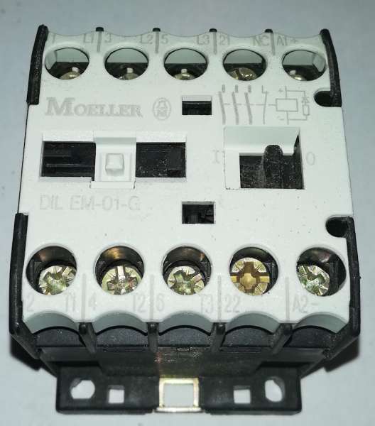 stykač DIL-EM-01-G 24V DC