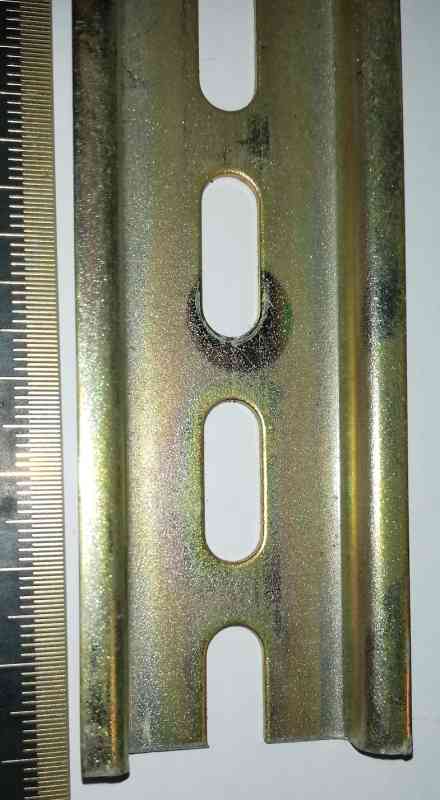 DIN lišta, délka cca 100mm (90-110mm)