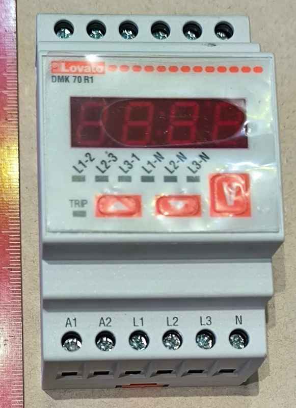 DMK 70 R1 LOVATO ELECTRIC - Voltmetr